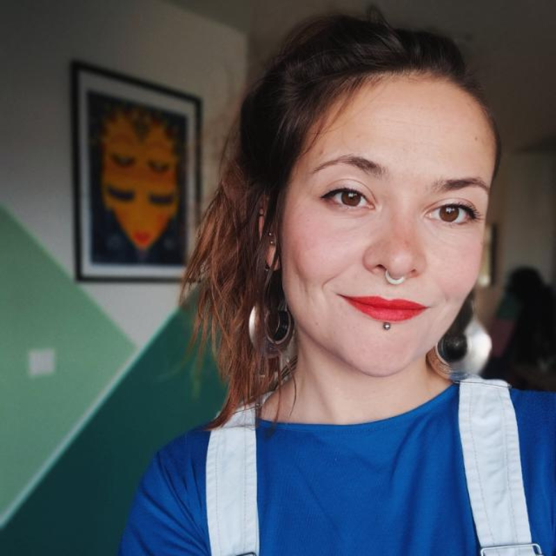 Agathe, French teacher at La French Zone, based in Porto and Angers